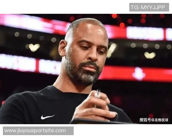 乌度卡强调KD身边球员配置应令对手忌惮包夹策略